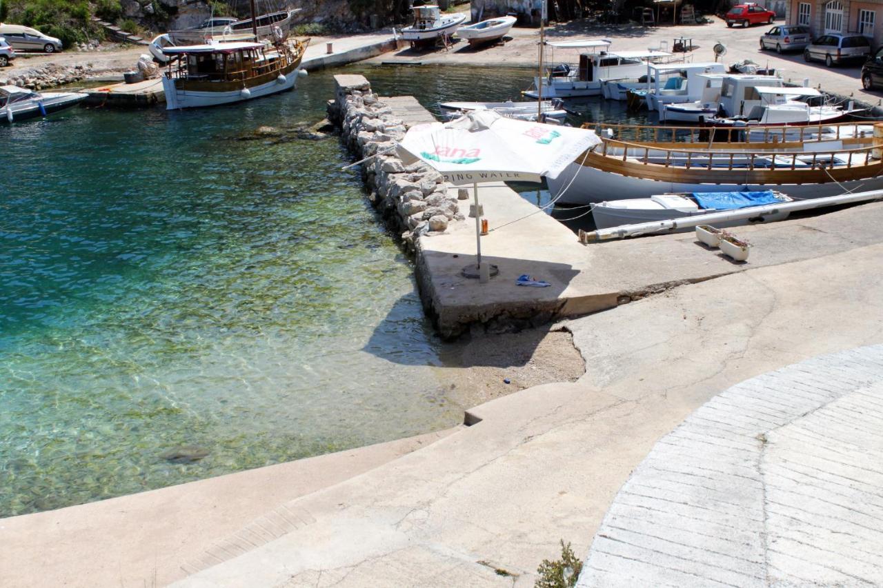 Apartments With A Parking Space Sali, Dugi Otok - 8172 Luaran gambar